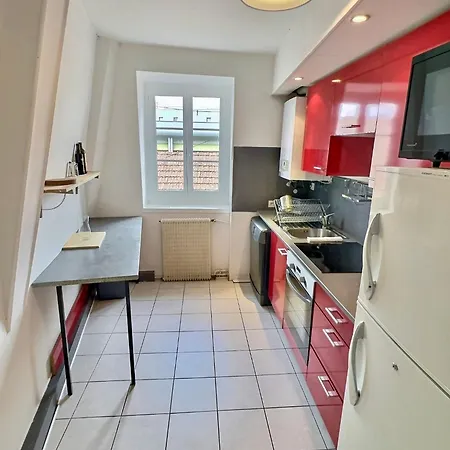 Wonderhost, Entree Historique Sur La Lejlighed Pau