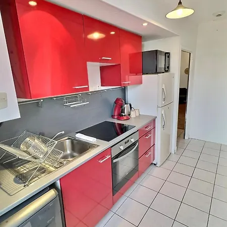 Wonderhost, Entree Historique Sur La *