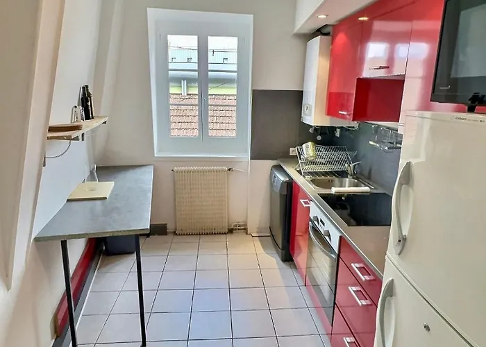 Wonderhost, Entree Historique Sur La Lejlighed Pau